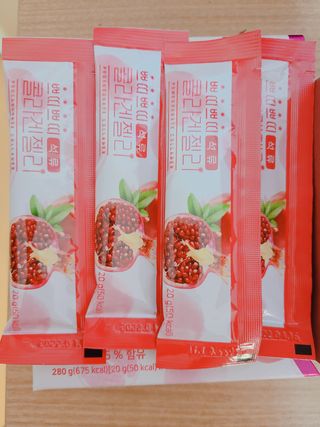 헬스업_쁘띠쁘띠석류콜라겐젤리_20g x 14포 — 5점을 준 리뷰어가 2020년 12월 올린 사용 사진