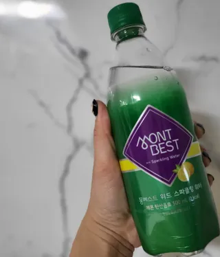 몽베스트 Montbest with Sparkling water Lemon OR Lime 20병(랜덤) — 5점을 준 리뷰어가 2021년 11월 올린 사용 사진