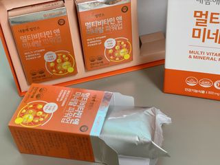 서울약사신협_내몸애발란스멀티비타민앤미네랄파워업_800mg x 90정 — 5점을 준 리뷰어가 2021년 8월 올린 사용 사진