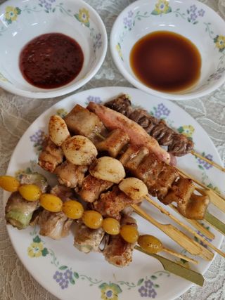 [다물꼬치] 모듬꼬치 10개 +데리야끼소스120g+매운고추소스120g — 3점을 준 리뷰어가 2021년 10월 올린 사용 사진