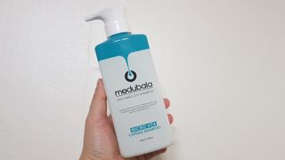 모두발라 마이크로 비타캡슐 탈모샴푸 — 4점을 준 리뷰어가 2021년 12월 올린 사용 사진