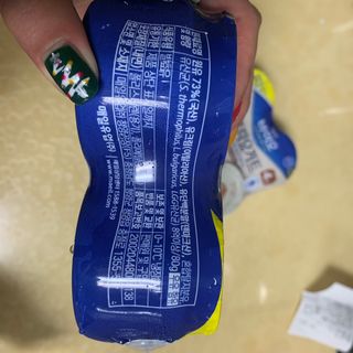 매일바이오 그릭요거트 오리지널 플레인 4개, 로스터리 커피믹스 4개 — 3.5점을 준 리뷰어가 2021년 12월 올린 사용 사진