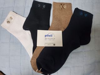 [사이즈가 있는 양말 필로이] 남/여 골지 발목 양말 4족 세트 남【S, M, L, XL】여【S, M, L】_컬러 랜덤 — 5점을 준 리뷰어가 2022년 6월 올린 사용 사진