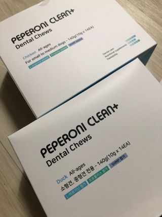 페페로니 2종 세트 클린플러스 덴탈껌 치킨+덕 — 5점을 준 리뷰어가 2021년 9월 올린 사용 사진