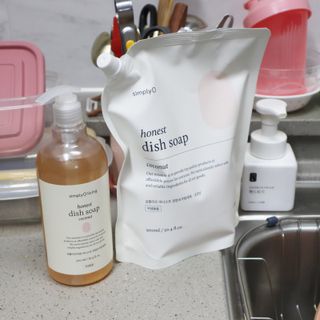 심플리오리빙 어니스트 주방세제 본품 500ml + 리필 900ml (코코넛향) — 5점을 준 리뷰어가 2022년 6월 올린 사용 사진