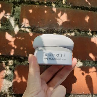 아꼬제 바이탈 인 제주 멀티 밤 27g — 5점을 준 리뷰어가 2021년 4월 올린 사용 사진