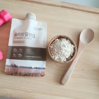 일일하우 슬리밍 플랜B 고소한 귀리맛, 진한 카카오맛 (체중조절식) — 5점을 준 리뷰어가 2023년 7월 올린 사용 사진