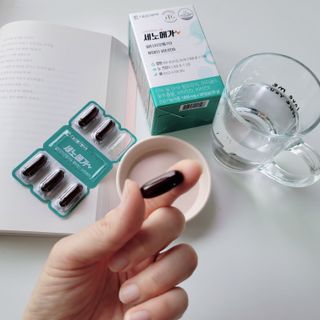 [대웅제약] 혈행, 눈,뼈건강, 알티지오메가3 세노메가 루테인 — 5점을 준 리뷰어가 2021년 8월 올린 사용 사진