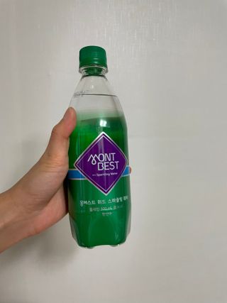 몽베스트 Montbest with Sparkling water Plain 20병 — 4점을 준 리뷰어가 2021년 11월 올린 사용 사진