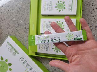 [이뮤니티플러스]우리아이 면역오키, 건강오키 _ 키즈오키 비타민초코홍삼 10포 1box — 5점을 준 리뷰어가 2022년 5월 올린 사용 사진