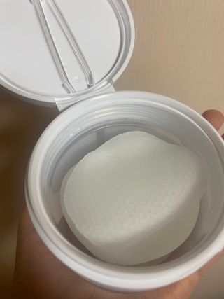 산다화 비타민씨 화이트닝 토너 패드 — 5점을 준 리뷰어가 2023년 6월 올린 사용 사진