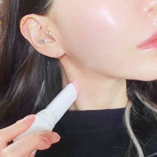 트윙클라 안티링클 샤이닝 멀티밤 — 5점을 준 리뷰어가 2022년 6월 올린 사용 사진