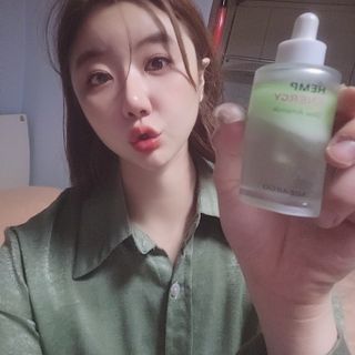 엔디어고 햄프에너지 스킨케어 2종 — 5점을 준 리뷰어가 2022년 10월 올린 사용 사진