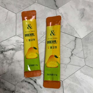 비타앤C 레몬맛, 망고맛 — 5점을 준 리뷰어가 2021년 4월 올린 사용 사진
