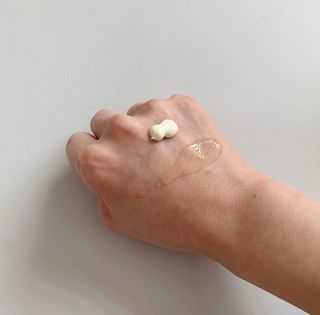 mom e 맘이 내추럴 베이비 케어 샴푸앤바스+로션 — 5점을 준 리뷰어가 2021년 1월 올린 사용 사진