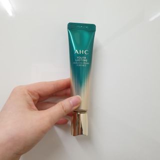 [NEW 탄력유턴 아이크림] AHC 유스 래스팅 리얼 아이크림 포 페이스 — 5점을 준 리뷰어가 2021년 2월 올린 사용 사진