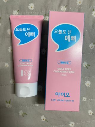 IO 아이오 오늘도 넌 예뻐 - 데일리딥 클렌징폼 — 5점을 준 리뷰어가 2021년 2월 올린 사용 사진