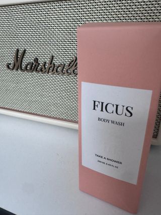 테이크어샤워 [스마트스토어+무배] 피쿠스 바디워시 FICUS BODY WASH 250ML — 5점을 준 리뷰어가 2025년 10월 올린 사용 사진