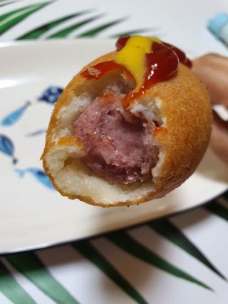 오마뎅 한우핫도그 — 5점을 준 리뷰어가 2021년 5월 올린 사용 사진