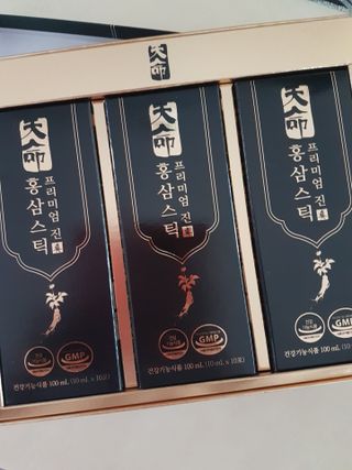헬스업_천명진프리미엄홍삼스틱_10ml x 30포 — 5점을 준 리뷰어가 2021년 3월 올린 사용 사진