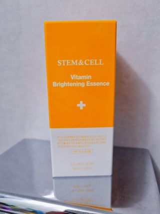 체르엠 스템앤셀 비타민 브라이트닝 에센스 30ml 1개 — 5점을 준 리뷰어가 2021년 9월 올린 사용 사진