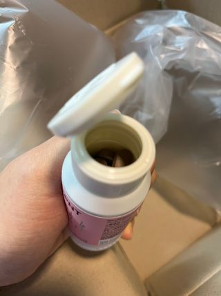 닥터피엔티 [Dr.PNT] 하루 2알로 건강한 다이어트! 한겨울에도 체지방만 쏙~ 슬림핏 다이어트 — 5점을 준 리뷰어가 2022년 12월 올린 사용 사진