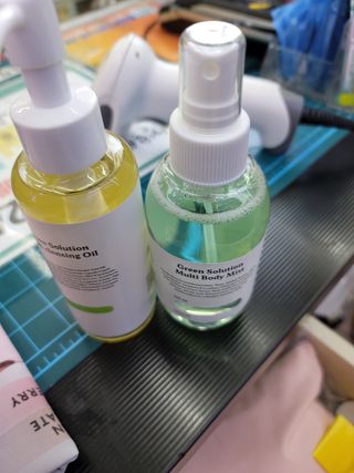 [녹산] 그린 솔루션 멀티 클렌징 오일 + 그린 솔루션 멀티 바디 미스트 — 5점을 준 리뷰어가 2022년 11월 올린 사용 사진