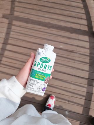셀렉스스포츠 셀렉스 스포츠 웨이 프로틴 초콜릿 _ 330ml x 12팩 — 5점을 준 리뷰어가 2021년 3월 올린 사용 사진
