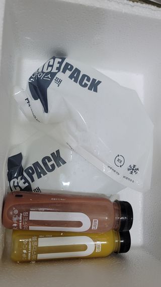 BLENDY'S 핑크 스무디+블론디 스무디 — 5점을 준 리뷰어가 2021년 9월 올린 사용 사진