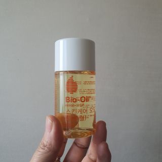 바이오오일 [바이오-오일] 스킨케어 오일 내추럴 60ml — 5점을 준 리뷰어가 2021년 10월 올린 사용 사진