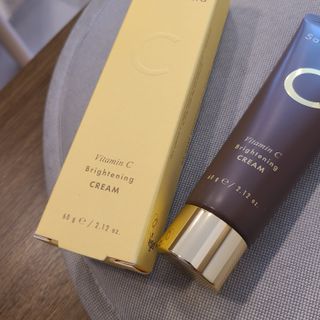 산다화 비타민C 화이트닝 크림 — 4점을 준 리뷰어가 2023년 5월 올린 사용 사진