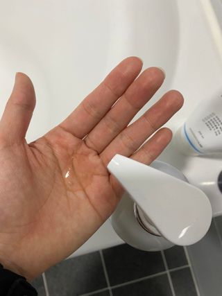 비어멕 독일맥주효모 천연탈모샴푸 — 5점을 준 리뷰어가 2021년 1월 올린 사용 사진