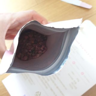 마시다 매혹적인 붉은 빛이 입안 가득히, 비트루트차 — 3점을 준 리뷰어가 2021년 3월 올린 사용 사진