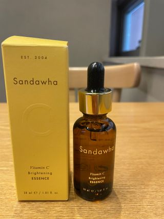 스킨큐어 산다화 비타민c 화이트닝 에센스 30ml — 5점을 준 리뷰어가 2023년 7월 올린 사용 사진