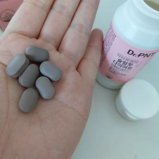 닥터피엔티 [Dr.PNT] 하루 2알로 건강한 다이어트! 한겨울에도 체지방만 쏙~ 슬림핏 다이어트 — 5점을 준 리뷰어가 2023년 3월 올린 사용 사진