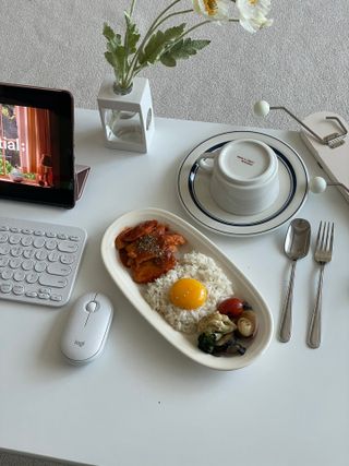 굽네몰 [굽네] 소스가 맛있는 닭가슴살 슬라이스 4종 — 5점을 준 리뷰어가 2021년 5월 올린 사용 사진