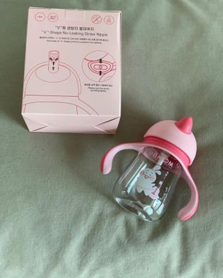 유비맘 트라이탄 코니빨대컵_컬러 랜덤 발송 — 5점을 준 리뷰어가 2020년 12월 올린 사용 사진