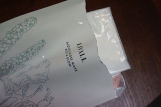 리브얼 | LIVALL 바이오셀룰로오스 마스크 레스트 앤 글로우 33ml  x 3개입 — 5점을 준 리뷰어가 2022년 7월 올린 사용 사진