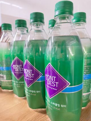 몽베스트 Montbest with Sparkling water Plain 20병 — 5점을 준 리뷰어가 2021년 11월 올린 사용 사진