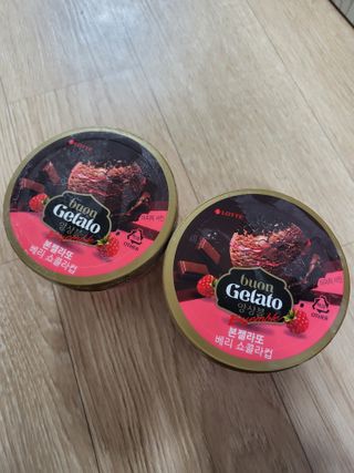 롯데제과 본젤라또 비스킷&바닐라카라멜바, 본젤라또 베리쇼콜라컵 — 5점을 준 리뷰어가 2021년 11월 올린 사용 사진