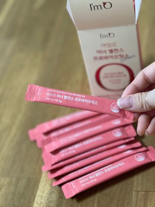 [질 유래 특허 유산균] 아임오 이너밸런스 프로바이오틱스 1박스 [30포] — 5점을 준 리뷰어가 2023년 3월 올린 사용 사진