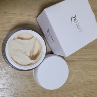 렉스리 크리에이티브 크림  Rexri Creative Cream — 5점을 준 리뷰어가 2022년 7월 올린 사용 사진