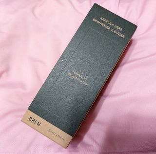 풀무원 브리엔 엔젤리카 허브 브라이트닝 클렌저+전용펌프 — 5점을 준 리뷰어가 2021년 1월 올린 사용 사진
