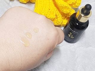 코매료 셀인키 리바이탈 퍼펙트 세럼 2종(천연오일100프로+순수비타민c150,000ppm) — 5점을 준 리뷰어가 2024년 2월 올린 사용 사진
