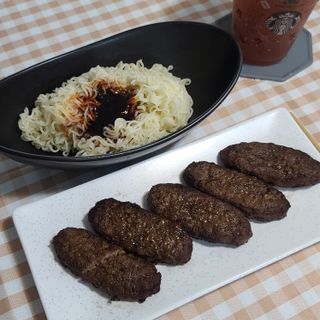 한성기업 명란한 떡갈비 — 4점을 준 리뷰어가 2021년 9월 올린 사용 사진