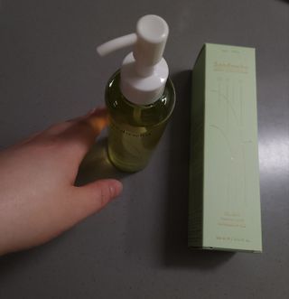 스킨큐어 산다화 순한 클렌징 동백 오일 200ml — 5점을 준 리뷰어가 2023년 4월 올린 사용 사진