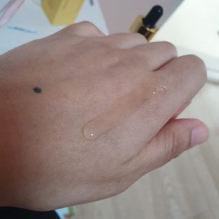 스킨큐어 산다화 비타민c 화이트닝 에센스 30ml — 5점을 준 리뷰어가 2022년 2월 올린 사용 사진