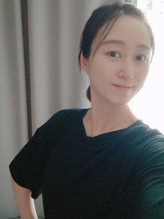 밸롭 시그니처 커버업 롱티셔츠 — 5점을 준 리뷰어가 2021년 5월 올린 사용 사진
