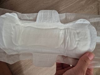 에어퀸 뉴브레스 유기농 생리대 4종 (팬티라이너 20P + 중형 10P + 대형 10P + 오버나이트 8P)_체험단 2차 — 5점을 준 리뷰어가 2024년 12월 올린 사용 사진