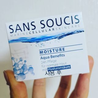 산수시 아쿠아 베네핏 24h 수부지 물광 속건조 수분크림 50ml — 5점을 준 리뷰어가 2021년 6월 올린 사용 사진